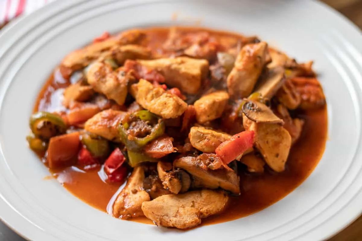 Salçalı Tavuk Yemeği